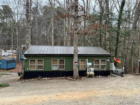 37 Hatchie Trl, Bracey, VA 23919