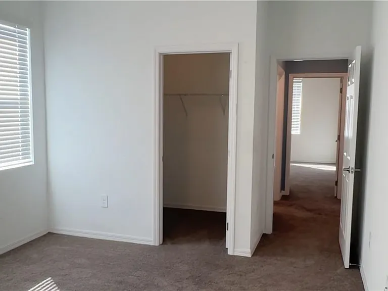 1473 Bush St W — Photo 6