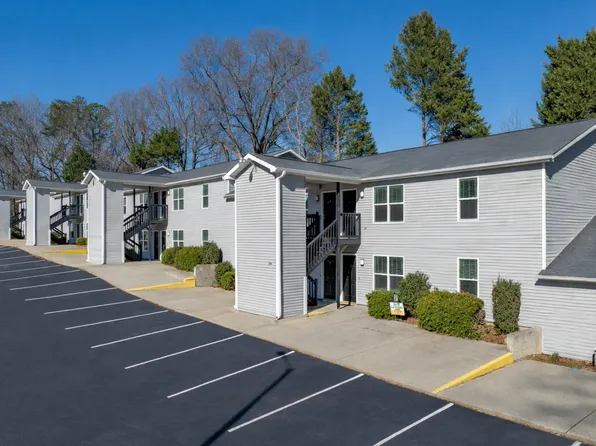 Tastefully Renovated 2BD Home with WiFi & Washer/Dryer Included | 1 Month Free on a 13-Month Lease!!