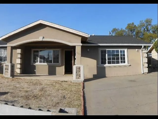 3621 Quinn Way photo 1