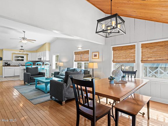 5th image of 127 Swordfish Drive