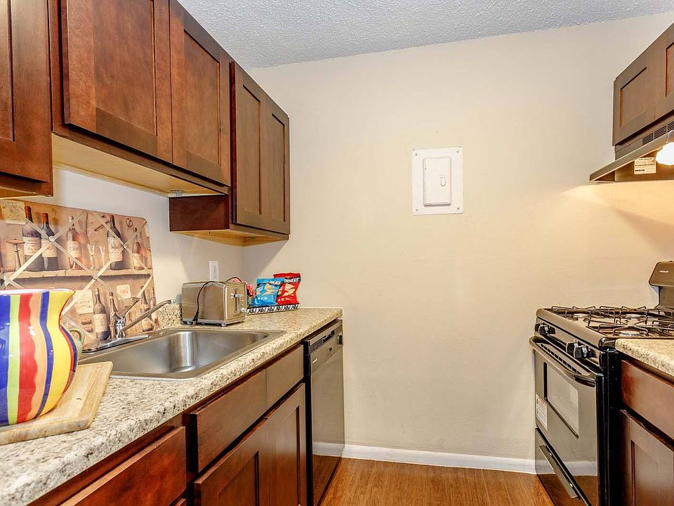 Hudson Pointe 8900 Old Santa Fe Rd Kansas City, MO Zillow