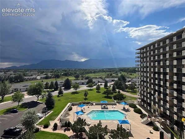 411 Lakewood Cir APT B813, Colorado Springs, CO 80910