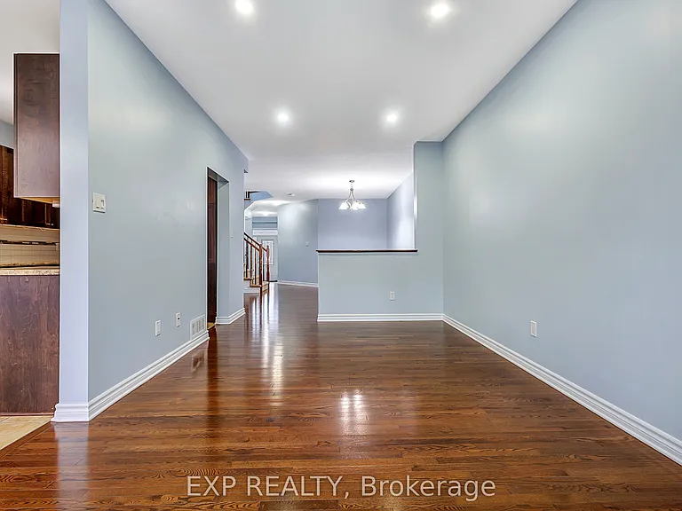 635 Moorpark Ave — Photo 7