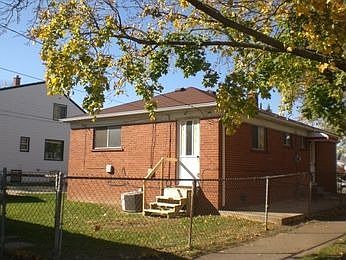 2nd image of 1607 Wilson Ave