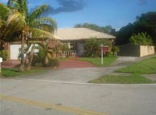7684 NW 164th Ter, Hialeah, FL 33015
