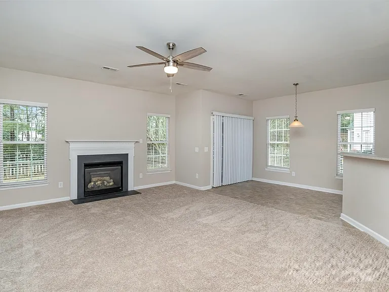 7800 Antique Cir — Photo 3
