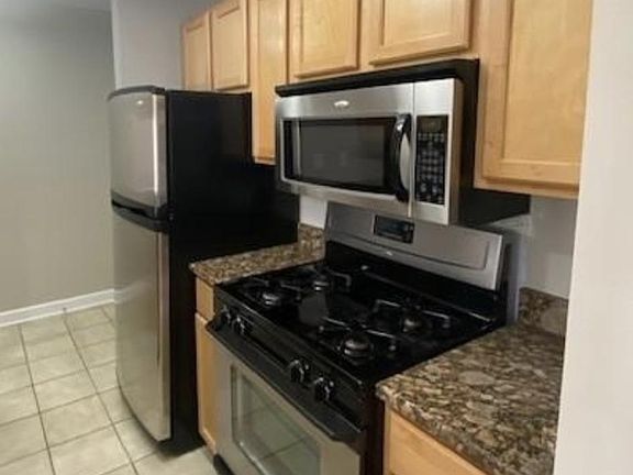 4th image of 1919 Prairie Sq Unit 304