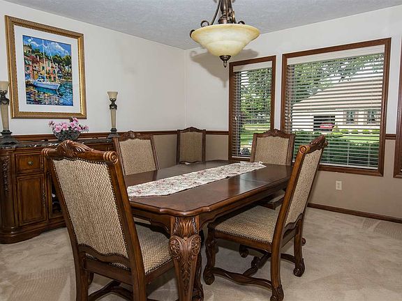 4th image of 51850 Lake Knoll Ct