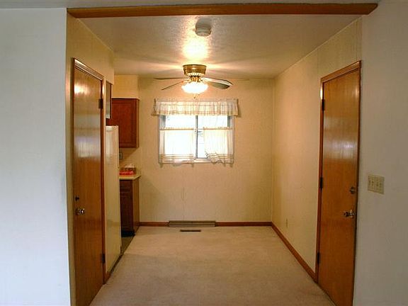 5th image of 5024 Rainier Dr