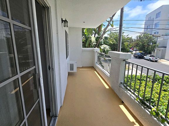 5th image of 2332 Wellesley Ave APT 101