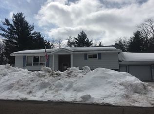 184 Sunset Dr, Negaunee, MI 49866