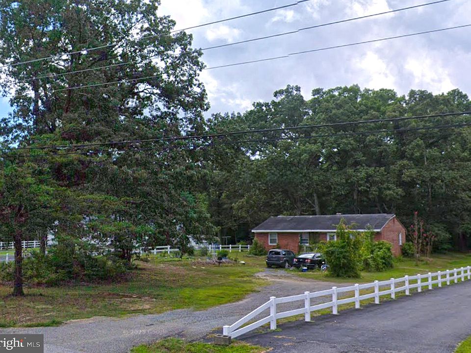 2nd image of 21983 Point Lookout Rd