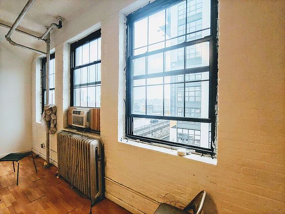 4th image of 225 E 134th St APT 5D