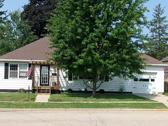 2nd image of 106 S Main St