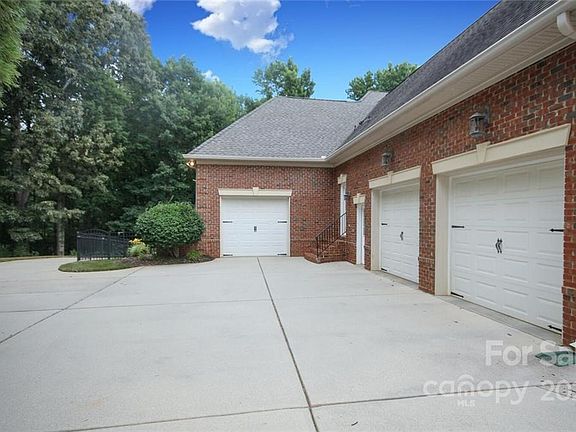 2nd image of 1615 Alydar Ct