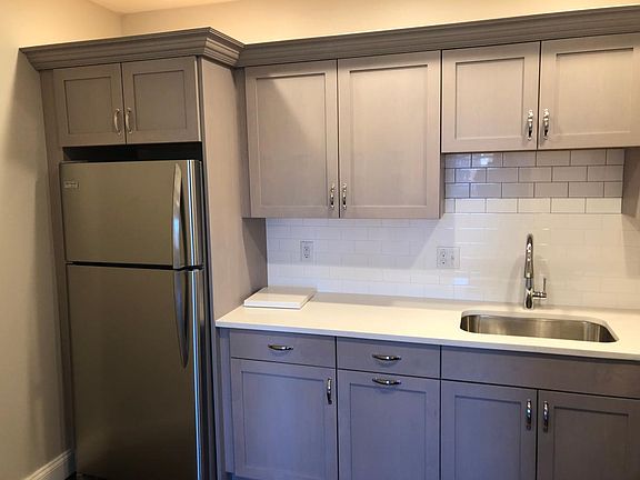 2nd image of 5830 Bartlett St #D287348d7