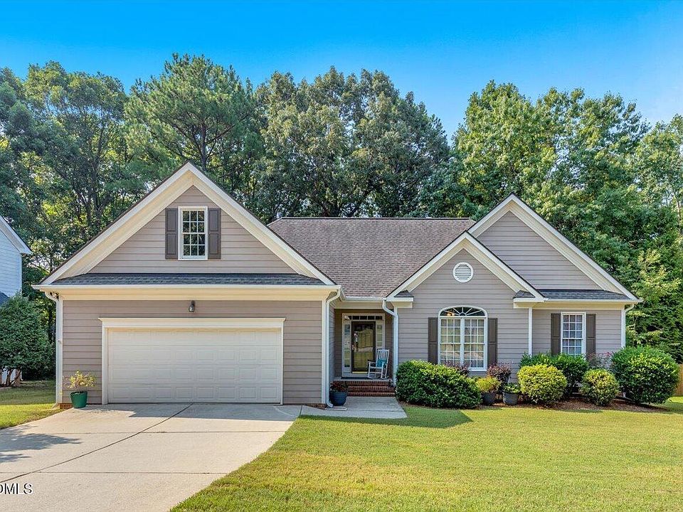 1st image of 232 Dutch Hill Rd