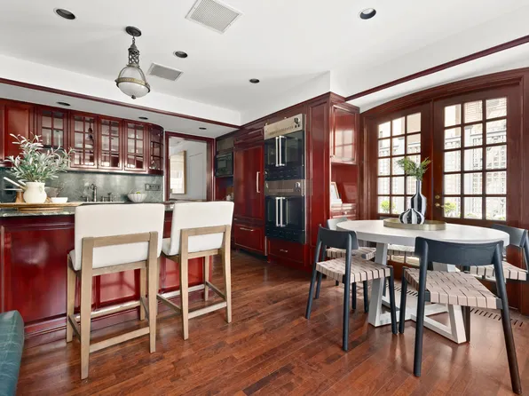 2 East 80th Street image 6 of 24