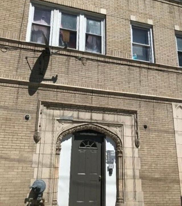 1st image of 9453 S Loomis St APT 204