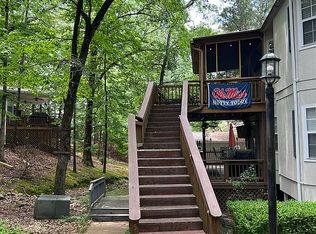 566 Hathorn Rd, Oxford, MS 38655