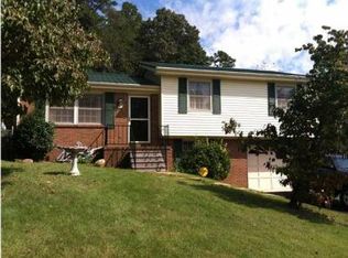 909 Delores Dr, Hixson, TN 37343