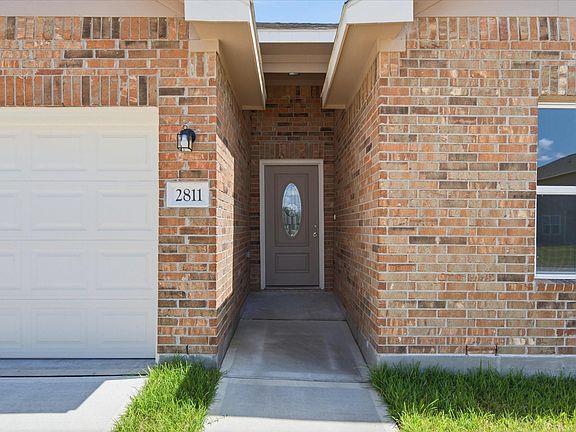 4th image of 2811 Pine Estate Ln