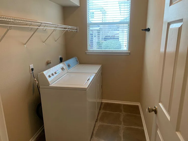 6735 Biscay Bay — Photo 20