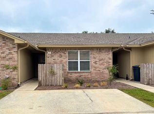 27 Baywood Ct NW, Fort Walton Beach, FL 32548