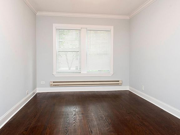 4th image of 2147-49 N Fremont St #2149-3S