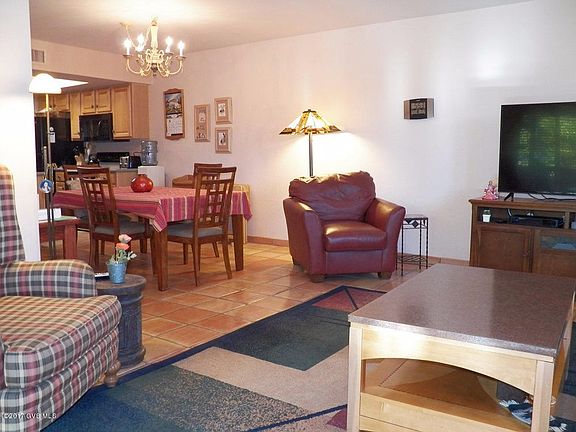 4th image of 380 W Calle De La Amistad