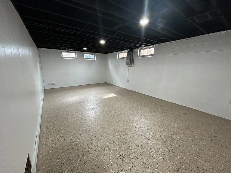 4283 Beechgrove Dr — Photo 10