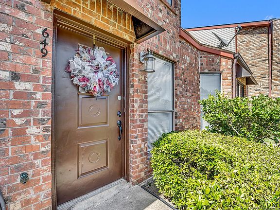 3rd image of 649 Baylor Dr
