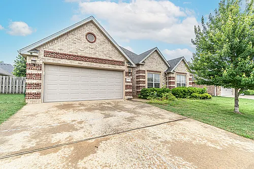 1151 Torbay Trce Photo 1