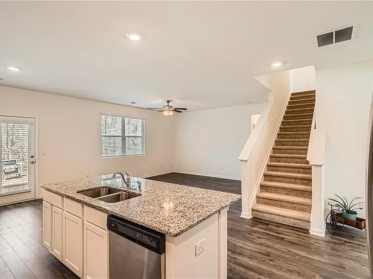 1936 Waycross Ln — Photo 12