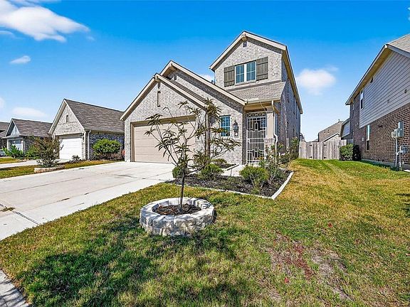 2nd image of 5018 Chestnut Orchard Dr