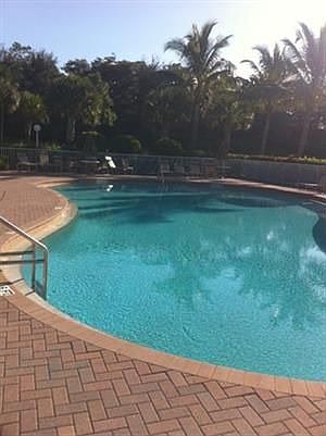 1st image of 10352 Autumn Breeze Dr APT 102