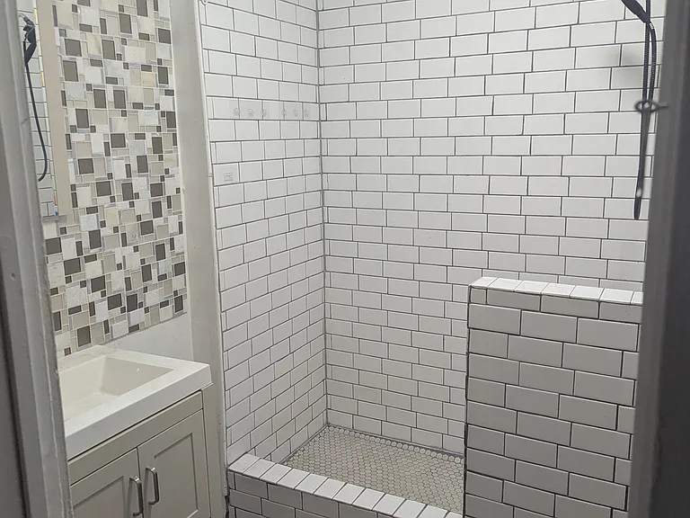 509 E Drexel Ave — Photo 12