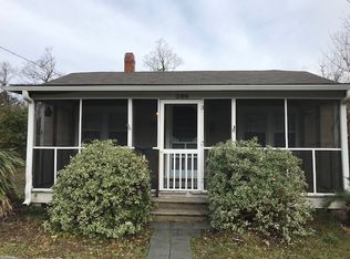 2106 Fisher St, Morehead City, NC 28557