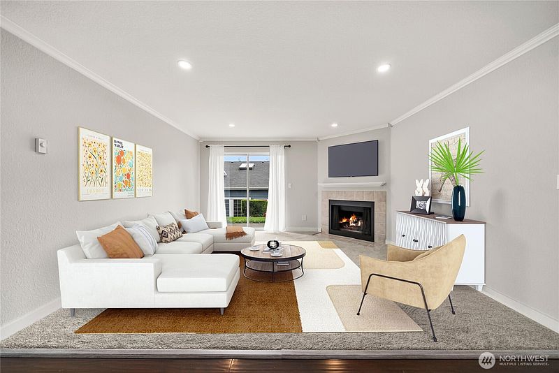 3rd image of 16817 Larch Way #G104