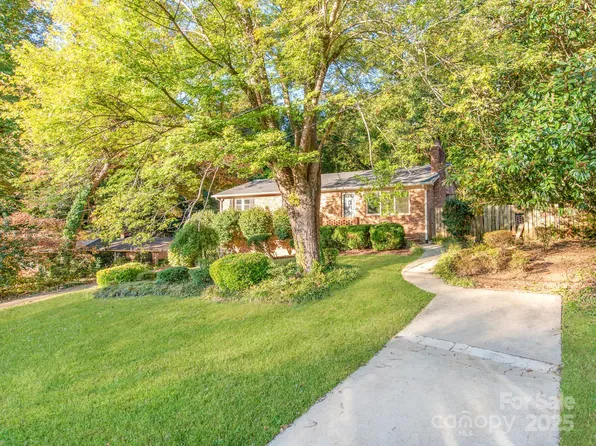 1569 Cecelia Dr, Gastonia, NC 28054