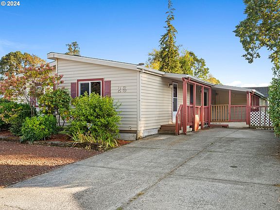 4th image of 14204 NE 10th Ave Unit 26