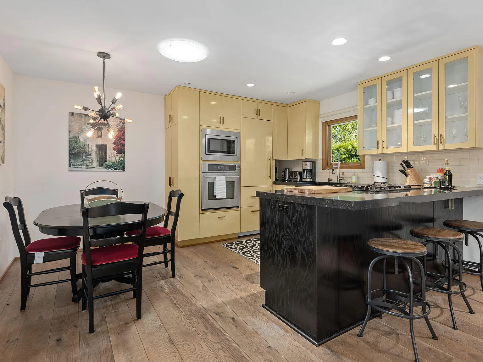 1 bed, 1.0 bath, $5,500 — Photo 4