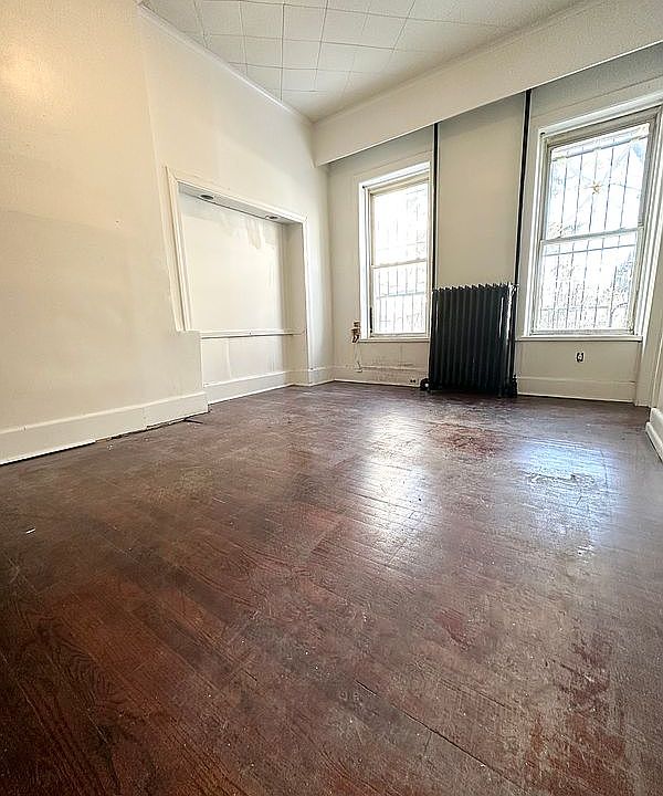 2nd image of 191 Saint Nicholas Ave