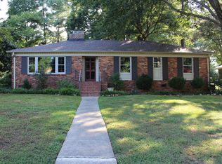 1501 Barberry Ct, Charlotte, NC 28211