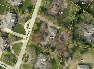 1847 Lakewood Dr, Lexington, KY 40502