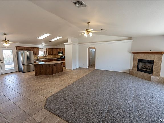 3rd image of 3941 Pueblo Lane