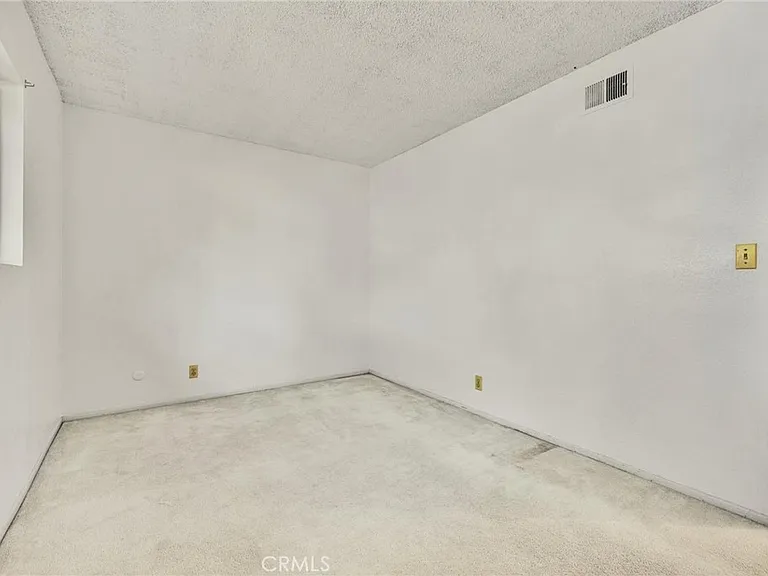 301 N Moore Ave #B — Photo 13