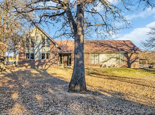 3010 S Foxden Rd, Ardmore, OK 73401