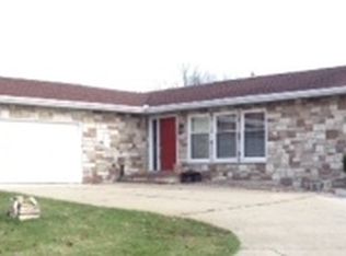 21666 Carriage Dr, South Bend, IN 46614